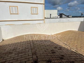Moradia T2 para Venda em Moncarapacho e Fuseta