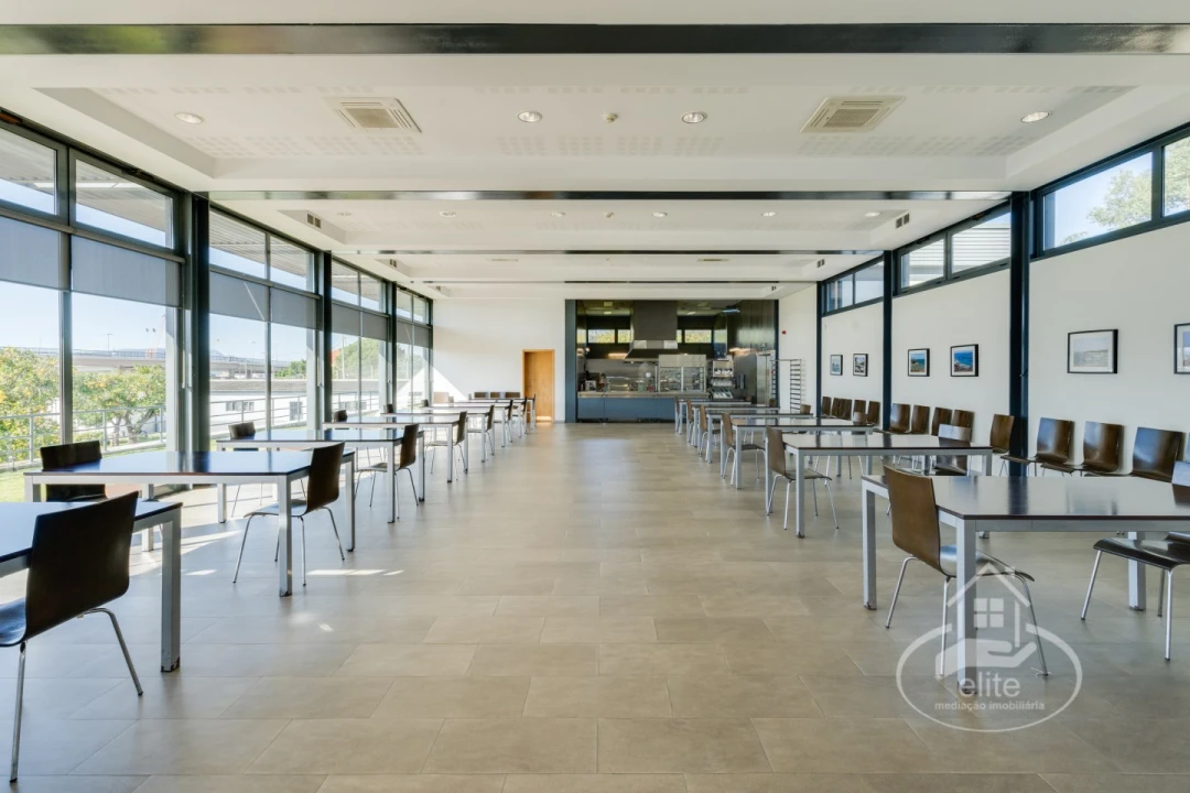 Armazém para Venda em Setubal (São Sebastião) Foto 11