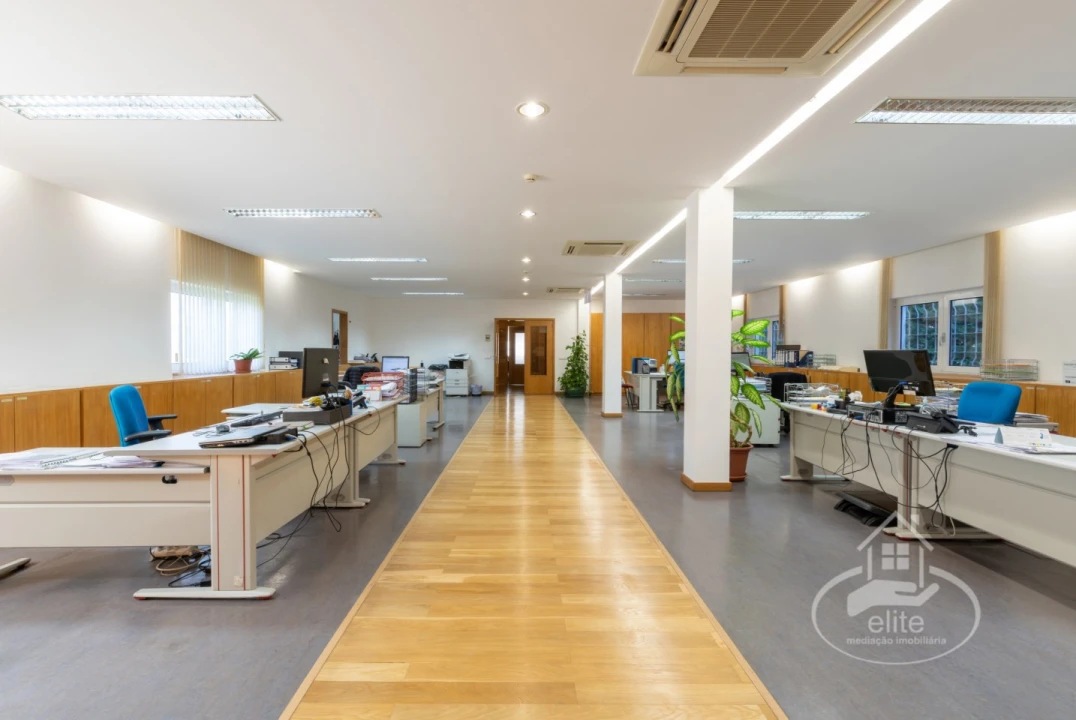 Armazém para Venda em Setubal (São Sebastião) Foto 22