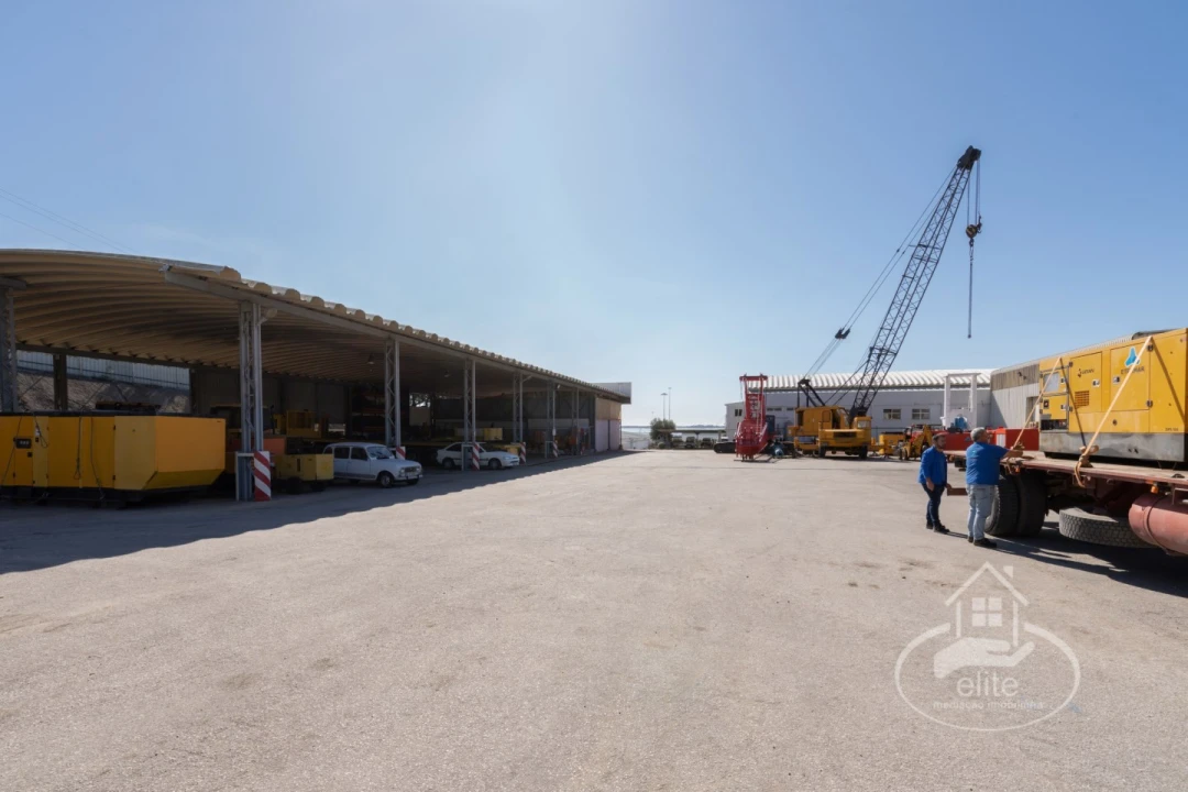 Armazém para Venda em Setubal (São Sebastião) Foto 31