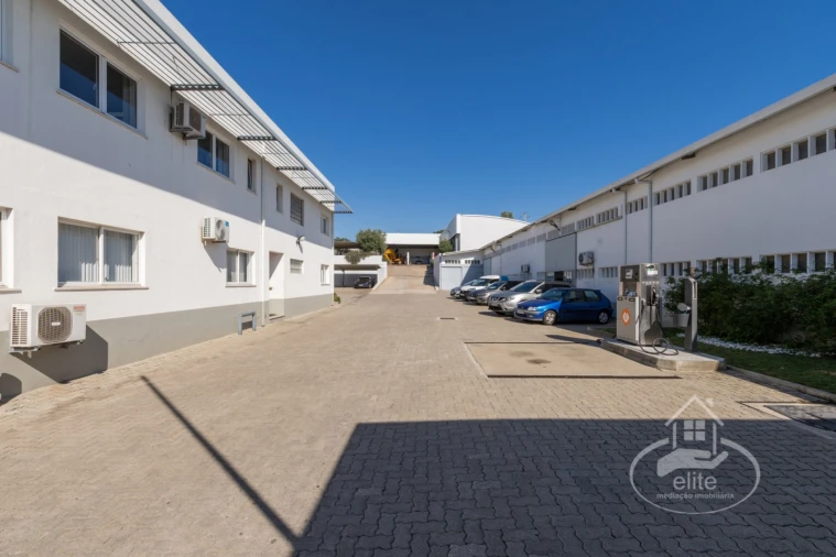 Armazém para Venda em Setubal (São Sebastião) Foto 36