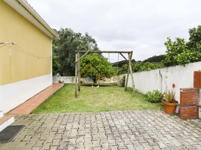 Moradia T3 para Arrendamento em Carvalhal Foto 24