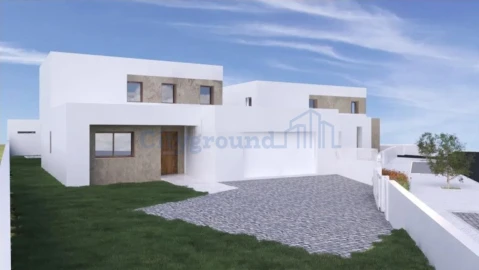 Moradia T4 para Venda em Batalha