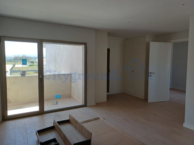 Moradia T4 para Venda em Batalha Foto 6