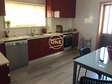 Apartamento T3 para Venda em Arcozelo