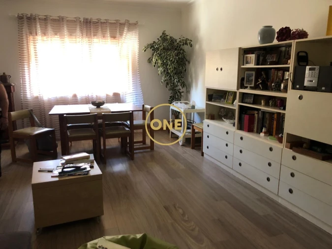Apartamento T3 para Venda em Arcozelo Foto 4