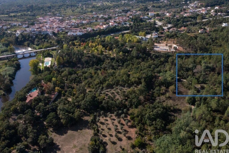 Terreno para Venda em Sarzedo Foto 4