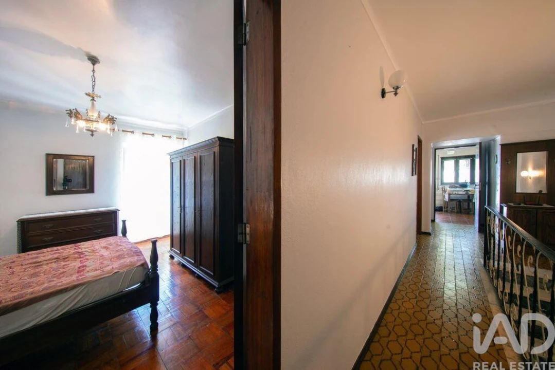 Moradia T5 para Venda em Folques Foto 20