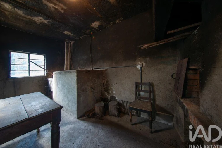 Moradia T5 para Venda em Folques Foto 28