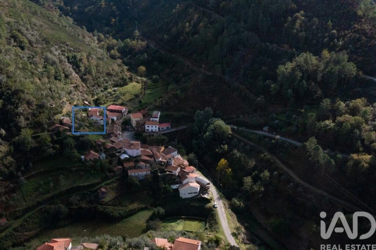 Moradia T5 para Venda em Folques Foto 4