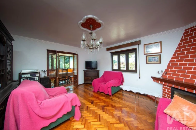 Moradia T5 para Venda em Folques Foto 8