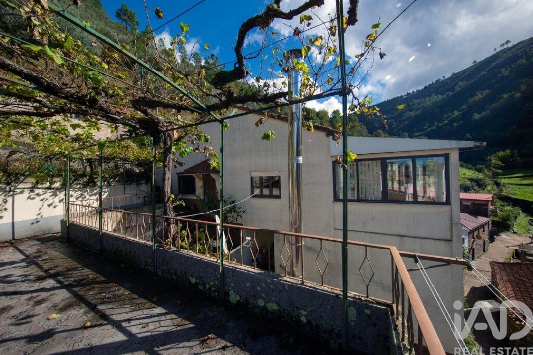 Moradia T5 para Venda em Folques Foto 1