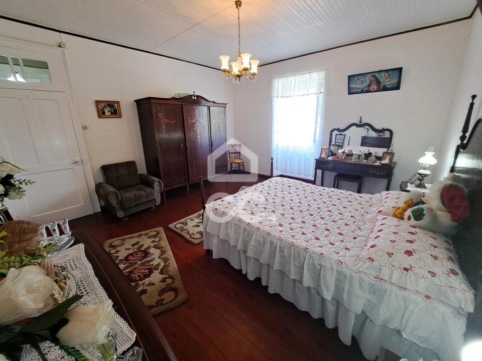 Moradia T5 para Venda em Lomba da Maia Foto 11