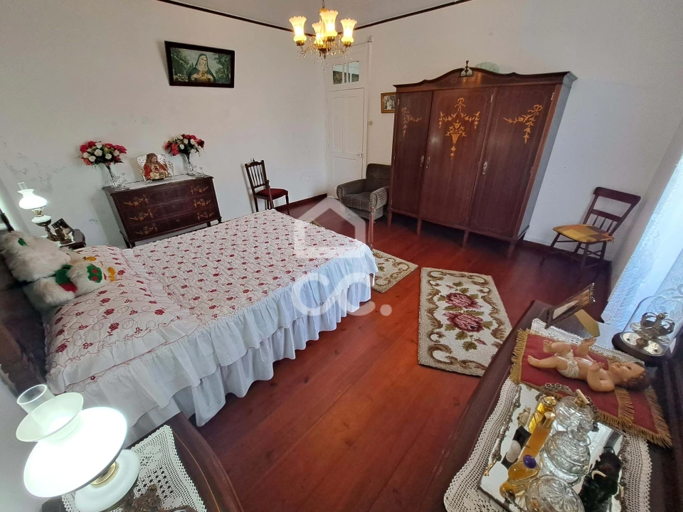 Moradia T5 para Venda em Lomba da Maia Foto 13