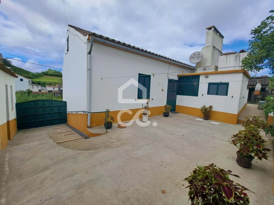 Moradia T5 para Venda em Lomba da Maia Foto 30