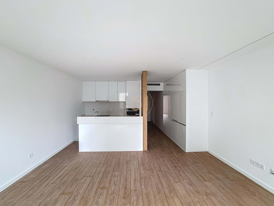 Apartamento T1 para Arrendamento em Cedofeita, Santo Ildefonso, Sé, Miragaia, São Nicolau e Vitória Foto 2