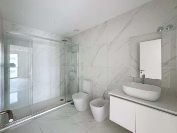 Apartamento T1 para Arrendamento em Cedofeita, Santo Ildefonso, Sé, Miragaia, São Nicolau e Vitória