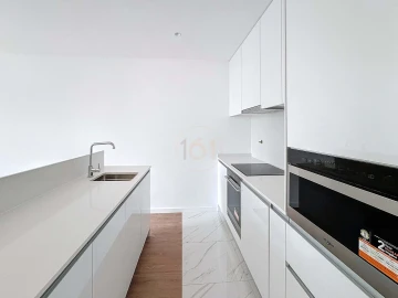 Apartamento T1 para Arrendamento em Cedofeita, Santo Ildefonso, Sé, Miragaia, São Nicolau e Vitória