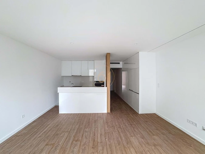Apartamento T1 para Arrendamento em Cedofeita, Santo Ildefonso, Sé, Miragaia, São Nicolau e Vitória Foto 2