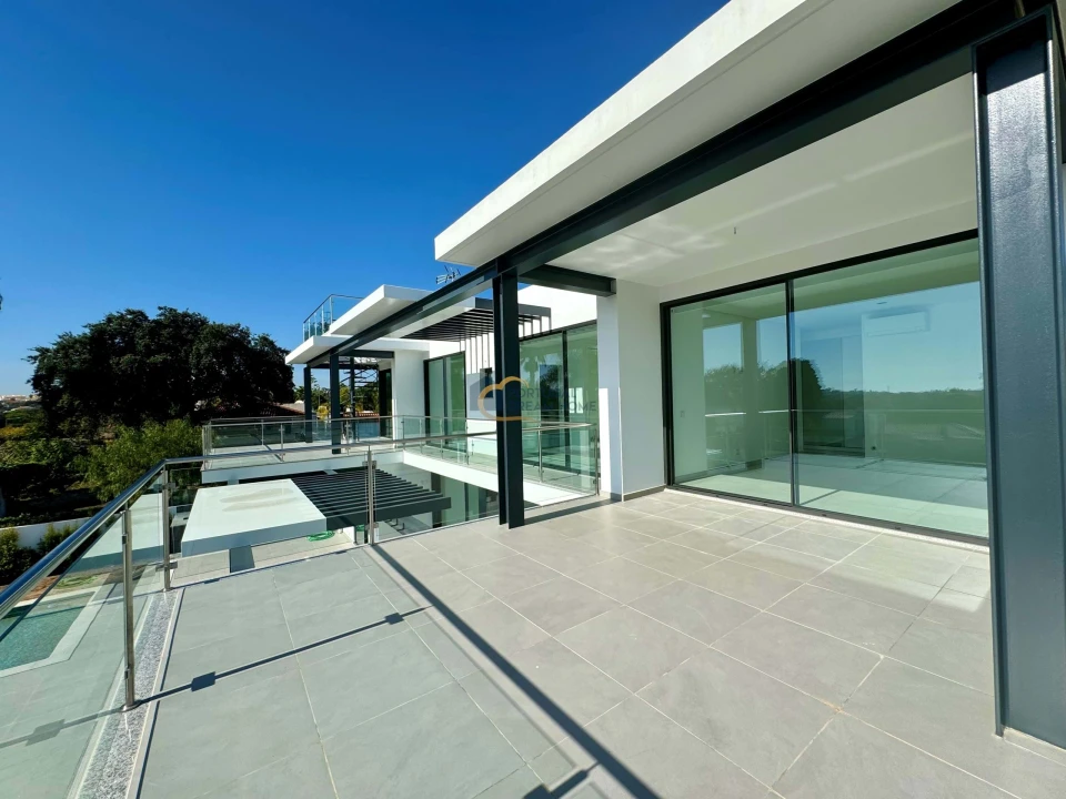Moradia T4 para Venda em Albufeira e Olhos de Água Foto 48