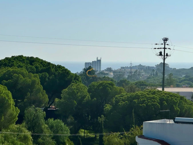 Moradia T4 para Venda em Albufeira e Olhos de Água Foto 2