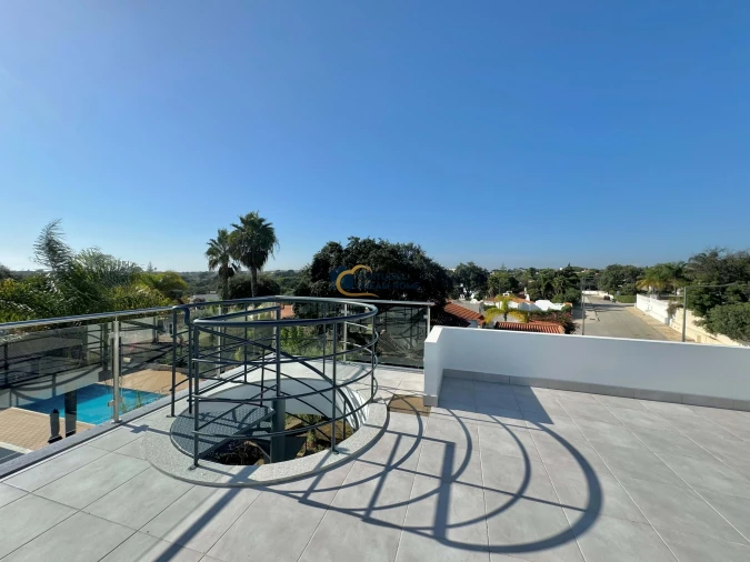 Moradia T4 para Venda em Albufeira e Olhos de Água Foto 51