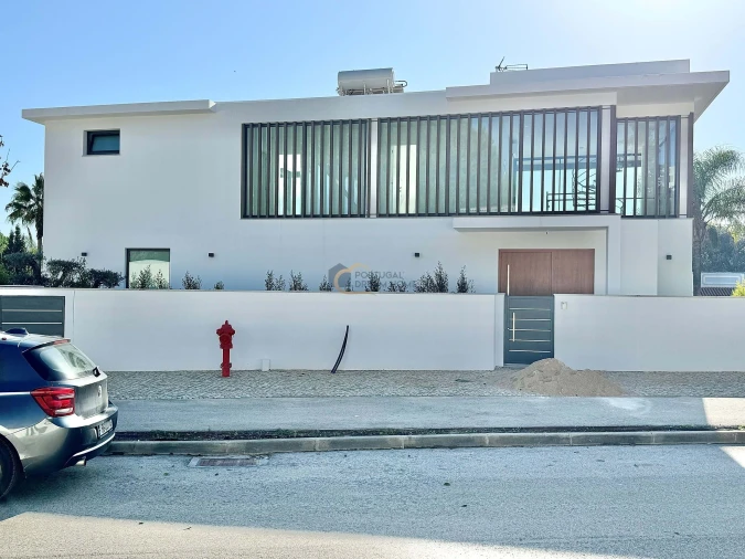 Moradia T4 para Venda em Albufeira e Olhos de Água Foto 3