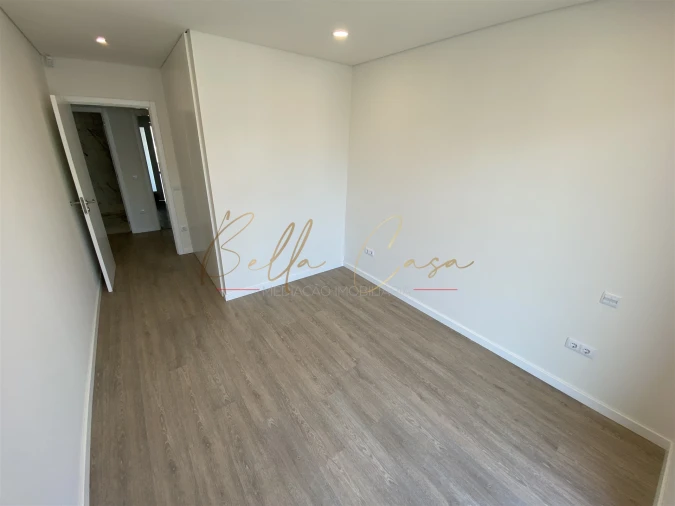 Apartamento T2 para Venda em Gafanha da Encarnação Foto 28