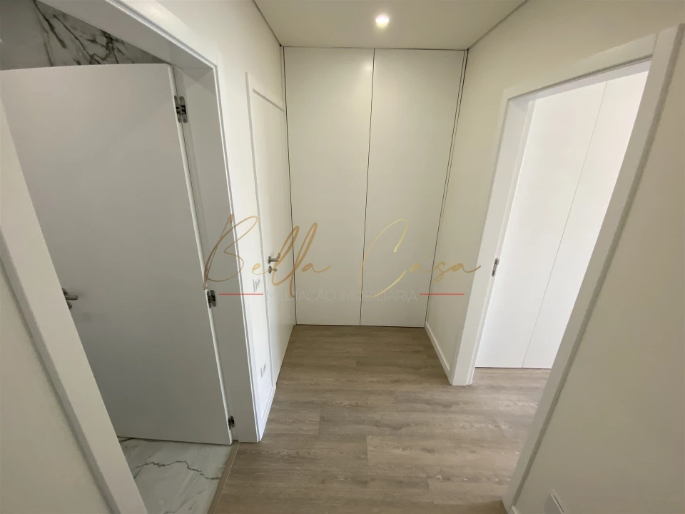 Apartamento T2 para Venda em Gafanha da Encarnação Foto 31