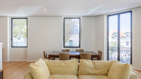 Apartamento T3 para Arrendamento em Aldoar, Foz do Douro e Nevogilde