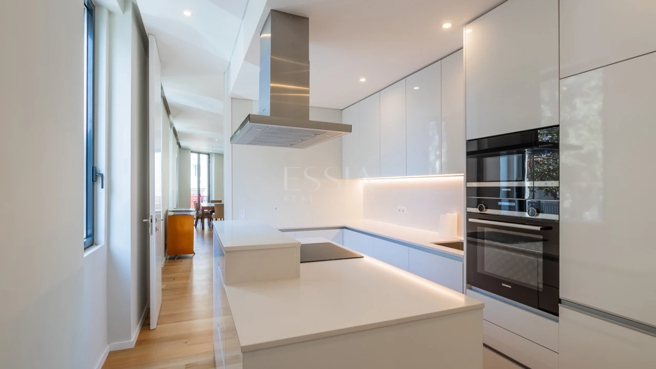 Apartamento T3 para Arrendamento em Aldoar, Foz do Douro e Nevogilde Foto 13