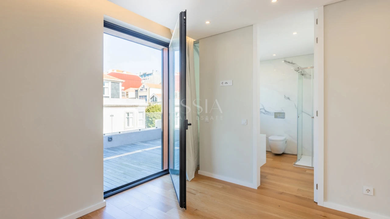 Apartamento T3 para Arrendamento em Aldoar, Foz do Douro e Nevogilde Foto 17