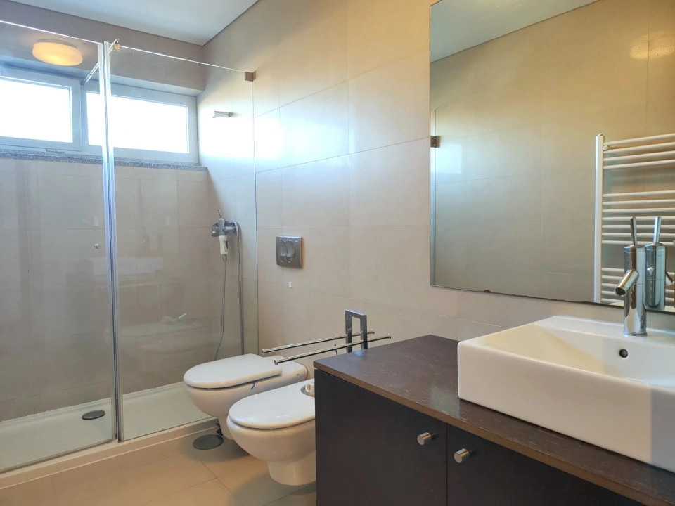 Apartamento T3 para Arrendamento em Glória e Vera Cruz Foto 15