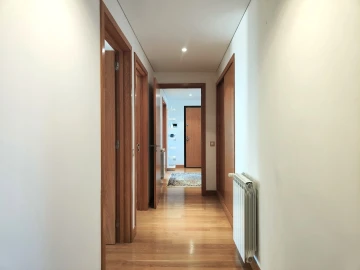 Apartamento T3 para Arrendamento em Glória e Vera Cruz