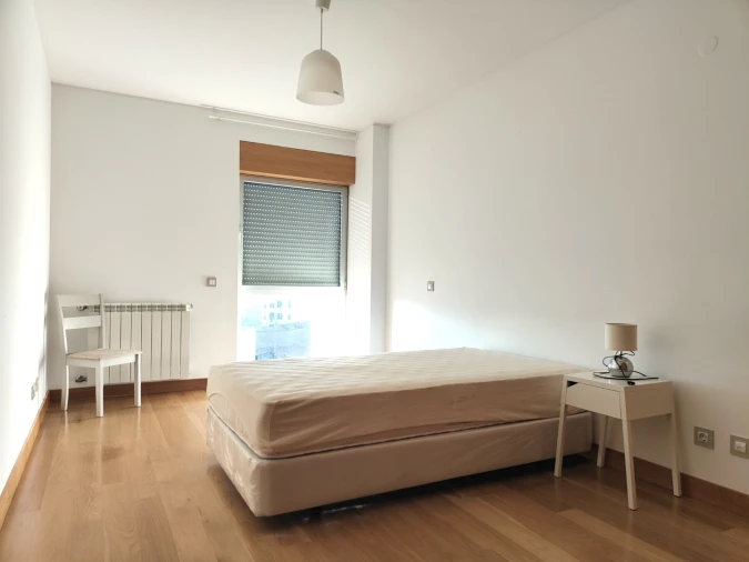 Apartamento T3 para Arrendamento em Glória e Vera Cruz Foto 9