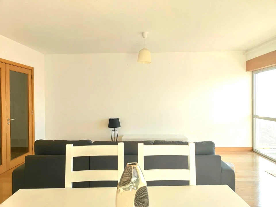Apartamento T3 para Arrendamento em Glória e Vera Cruz Foto 8