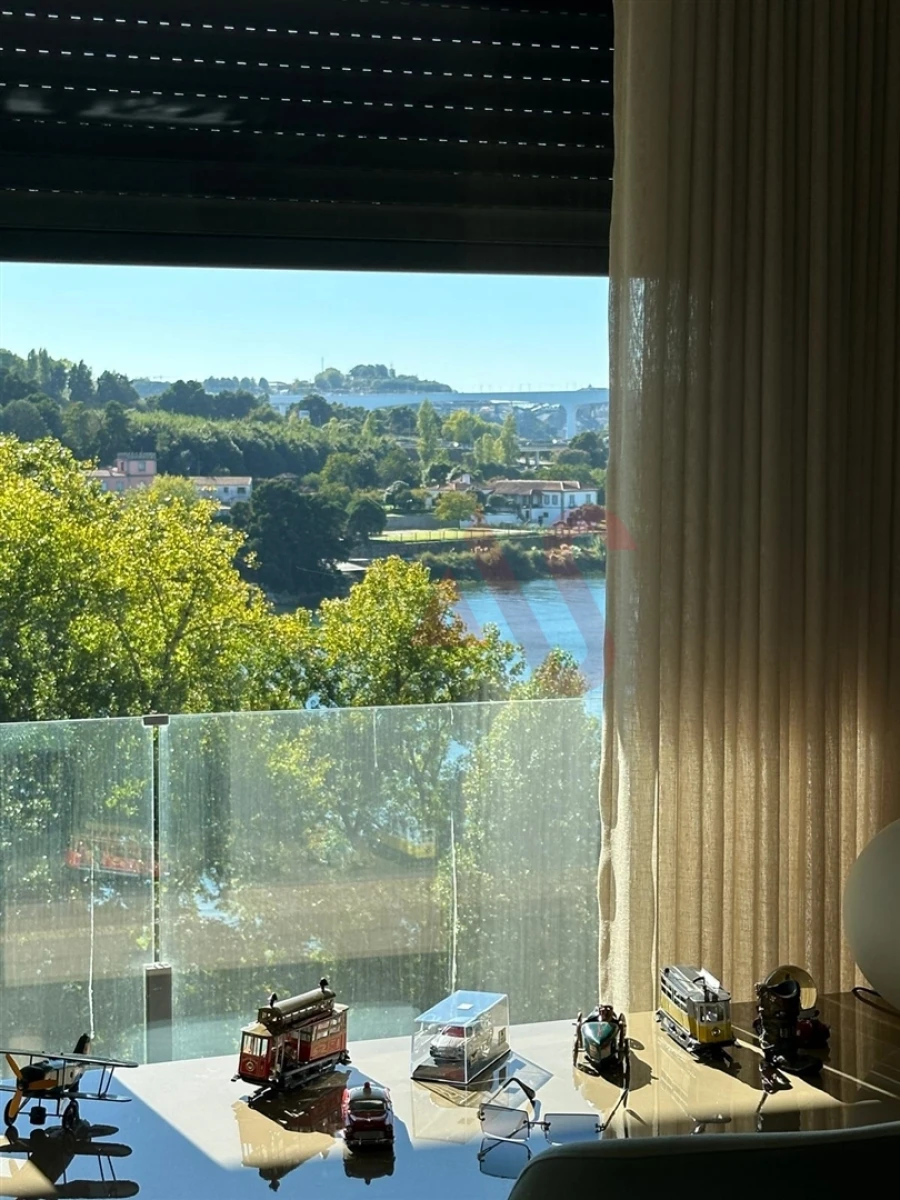 Apartamento T3 para Arrendamento em Gondomar (São Cosme), Valbom e Jovim Foto 17