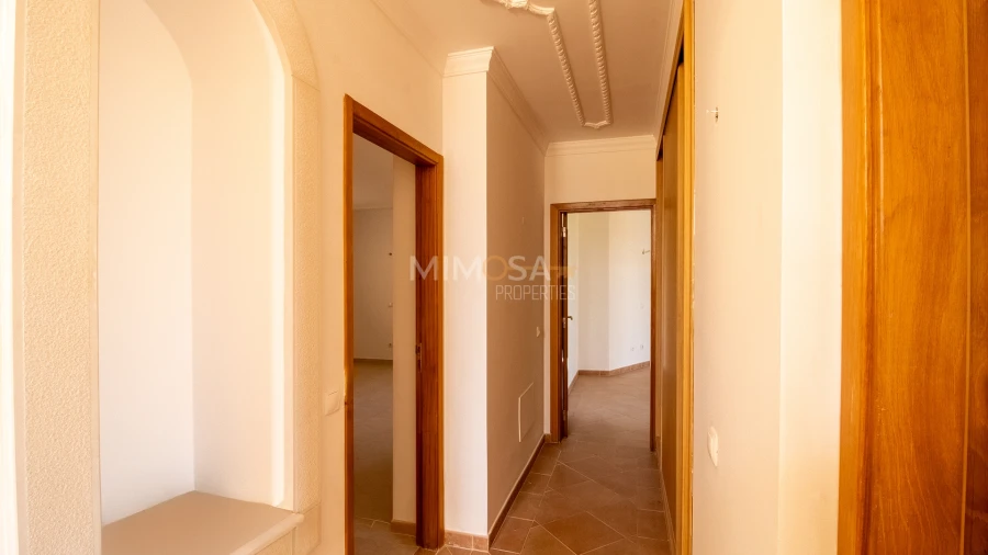 Moradia T5 para Arrendamento em Luz Foto 30