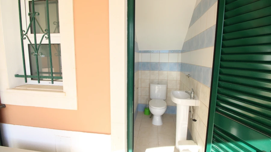 Moradia T5 para Arrendamento em Luz Foto 43