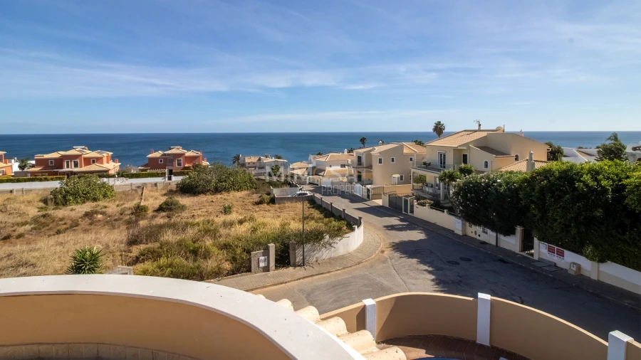 Moradia T5 para Arrendamento em Luz Foto 74