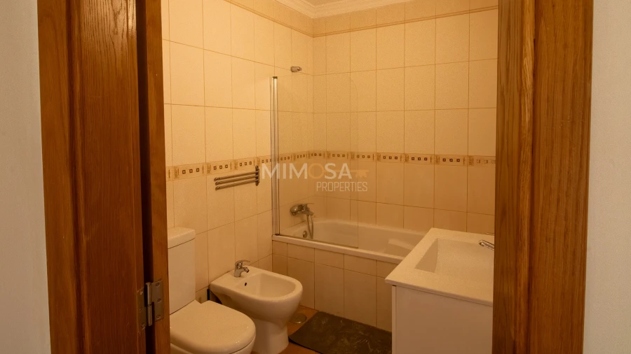 Moradia T5 para Arrendamento em Luz Foto 41