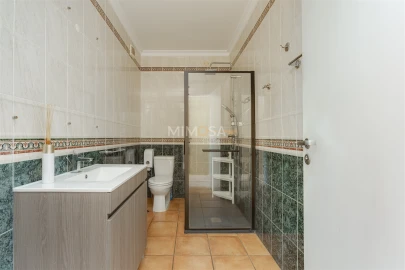 Apartamento T3 para Venda em Lagos (São Sebastião e Santa Maria)