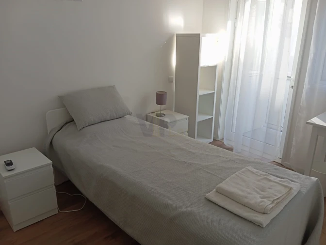 Quarto para Arrendamento em Paranhos Foto 2