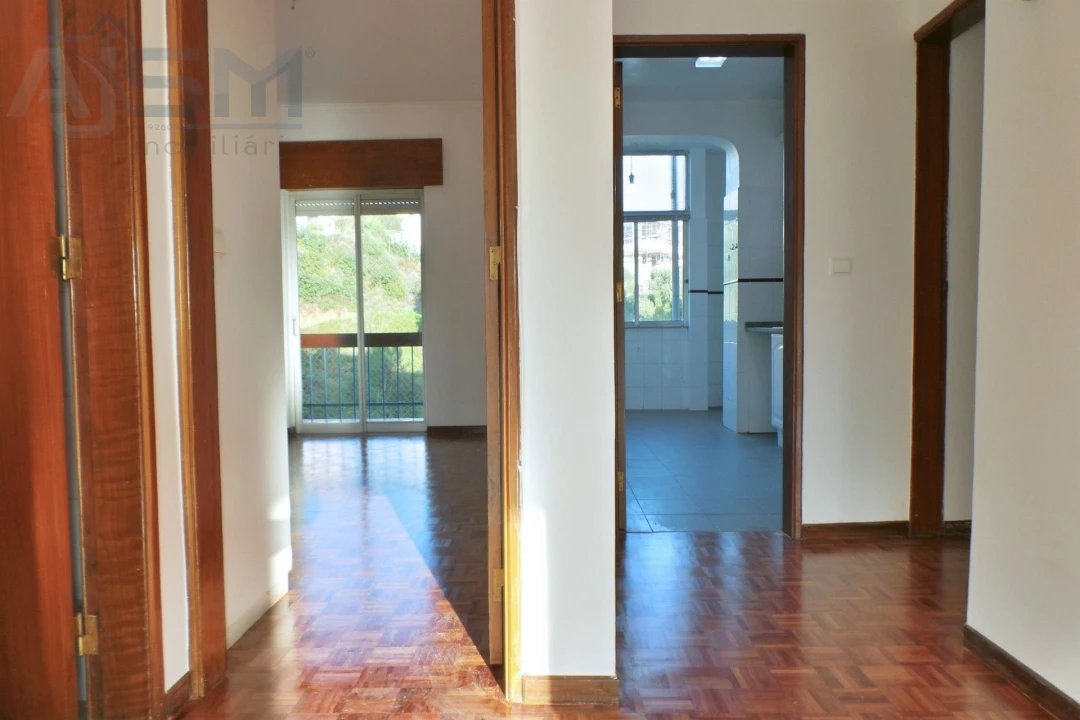 Apartamento T2 para Arrendamento em Carnaxide e Queijas Foto 24