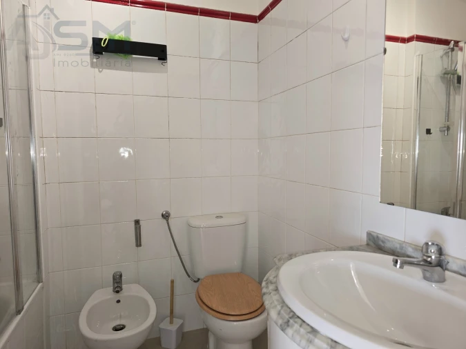 Apartamento T2 para Arrendamento em Carnaxide e Queijas Foto 14