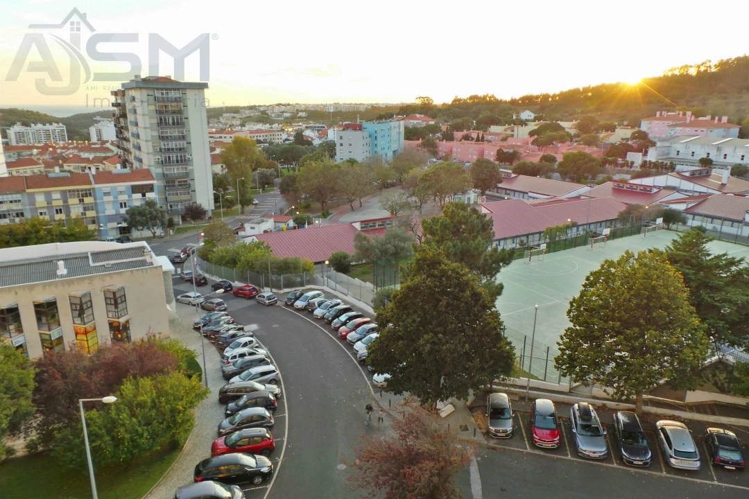 Apartamento T2 para Arrendamento em Carnaxide e Queijas Foto 9