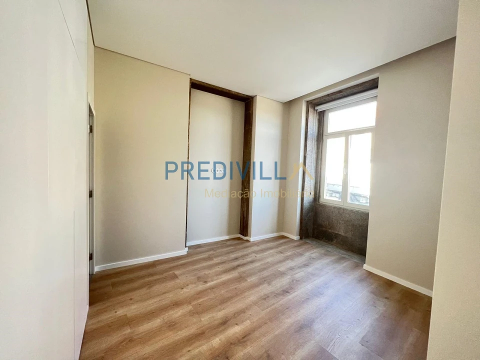 Apartamento T1 para Arrendamento em Azurara Foto 8