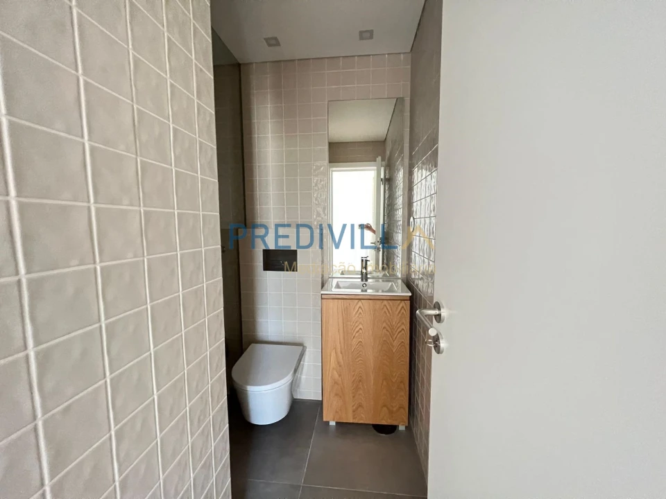 Apartamento T1 para Arrendamento em Azurara Foto 4