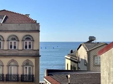 Moradia T3 para Arrendamento em Aldoar, Foz do Douro e Nevogilde