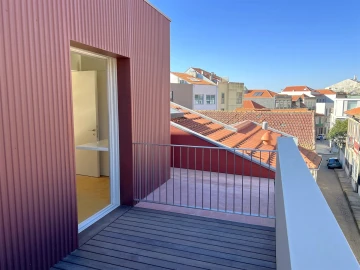 Moradia T3 para Arrendamento em Aldoar, Foz do Douro e Nevogilde